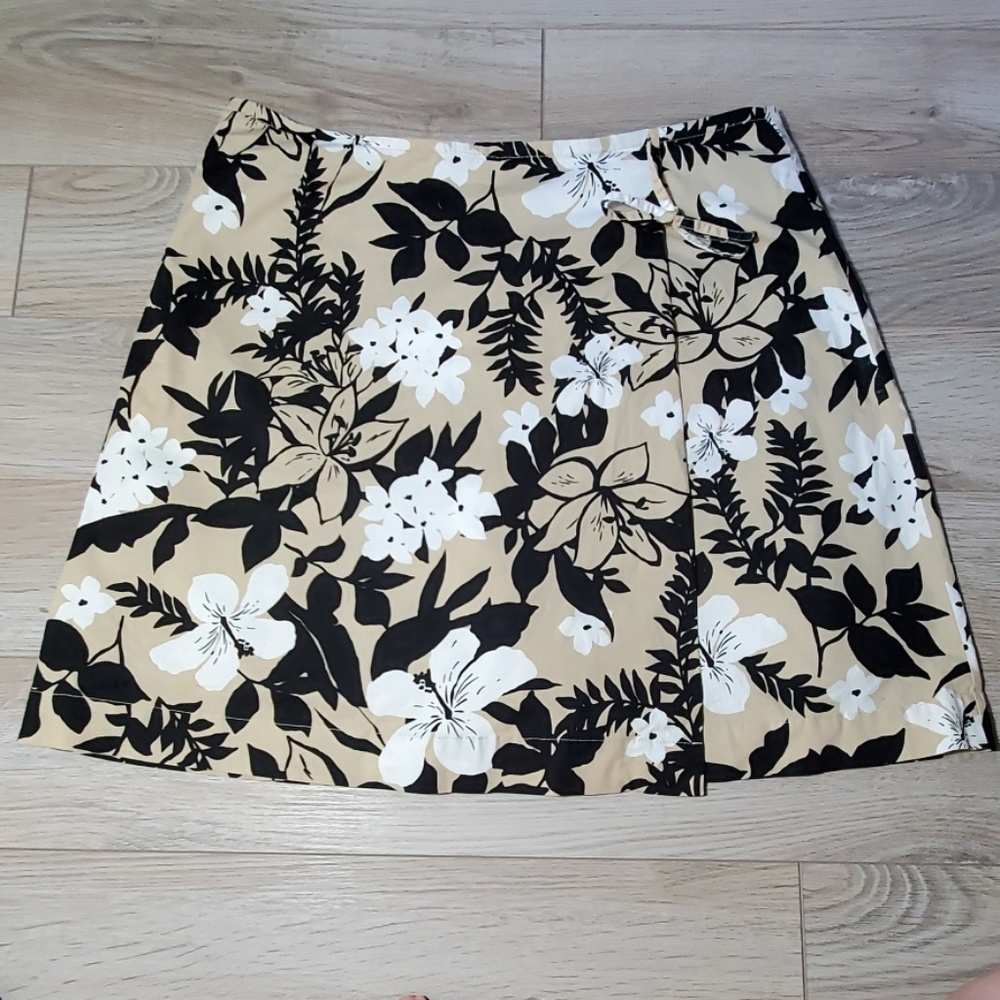 Tan and Black Floral Skort